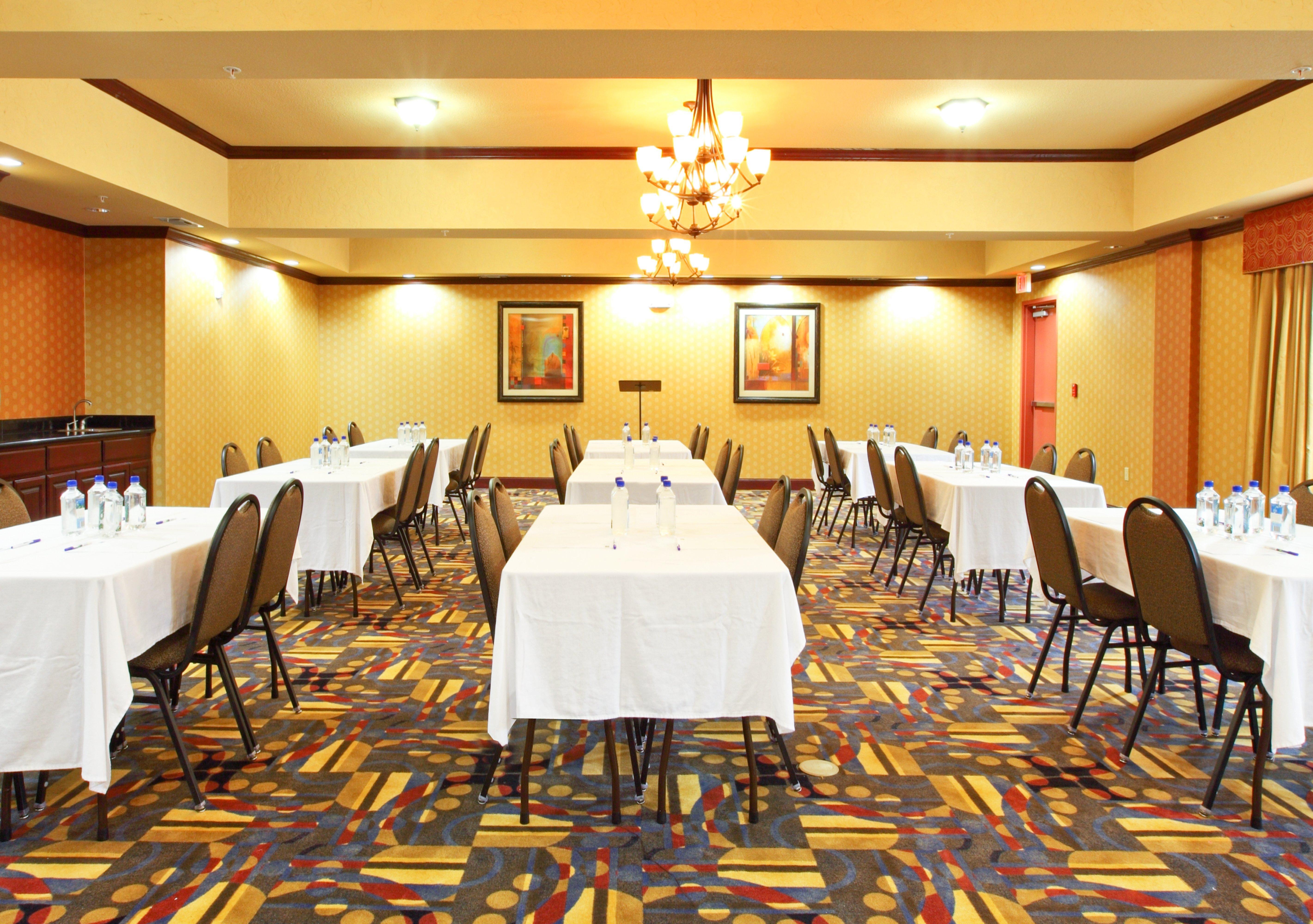 Holiday Inn Express & Suites Van Buren-Fort Smith Area, An Ihg Hotel Экстерьер фото